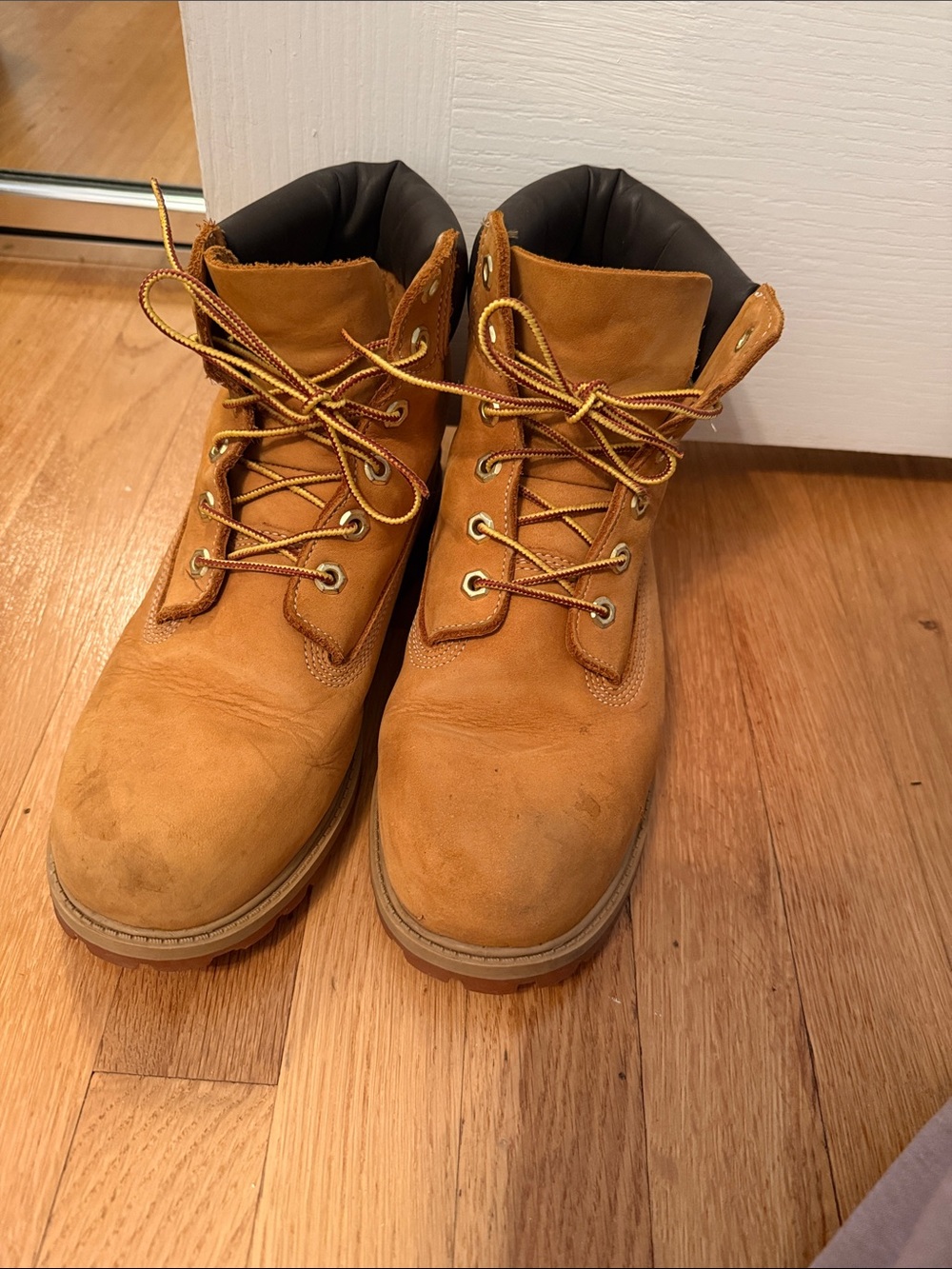 Mens/Womens Timberland boots - lightly worn